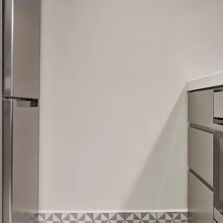 דירה Charitos Iχ, Chic N Modern 2bd אתונה